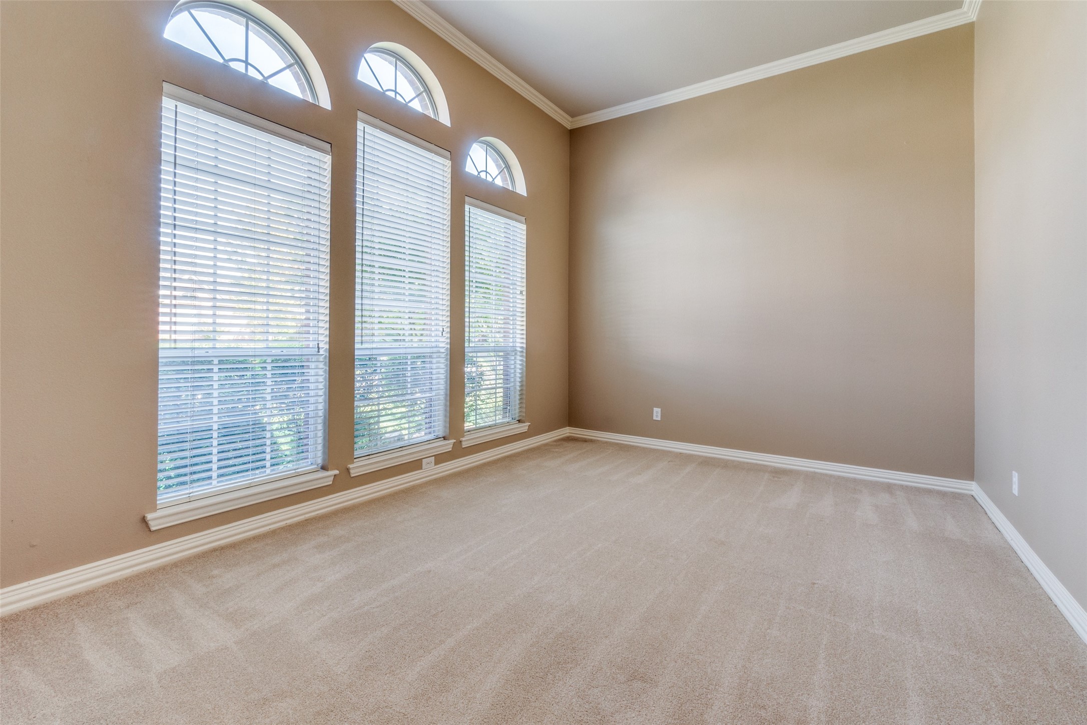 3840 Granbury Drive Dallas TX 75287