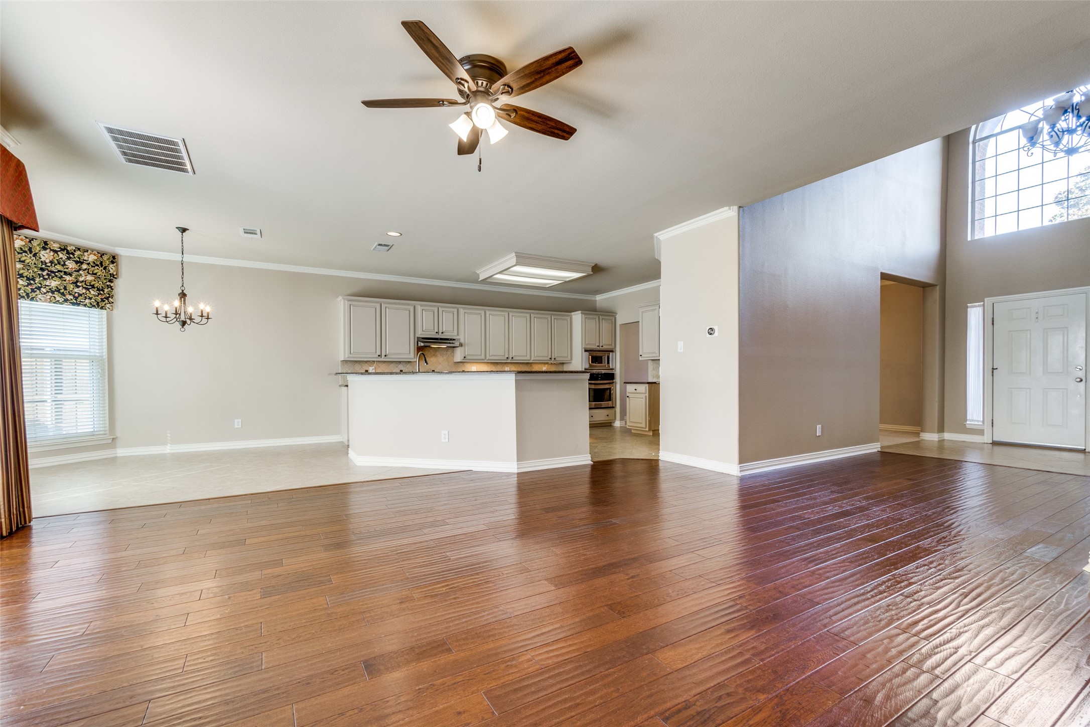 3840 Granbury Drive Dallas TX 75287