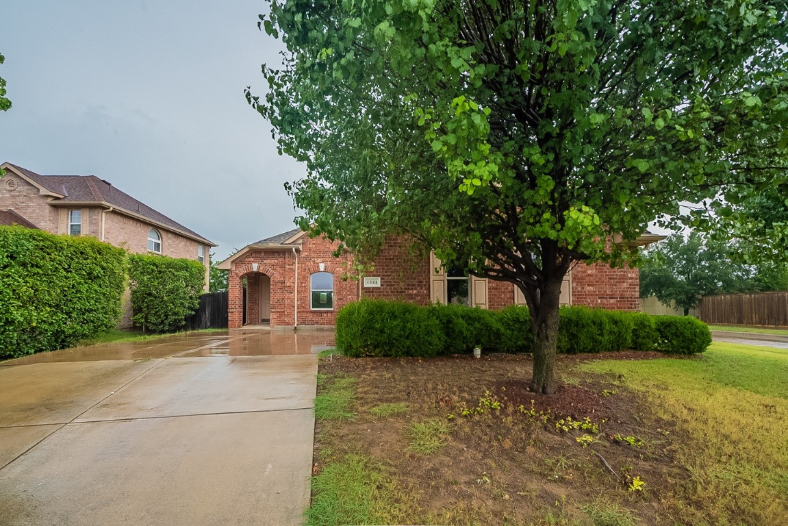 1344 N Cozumel Street Grand Prairie TX 75051