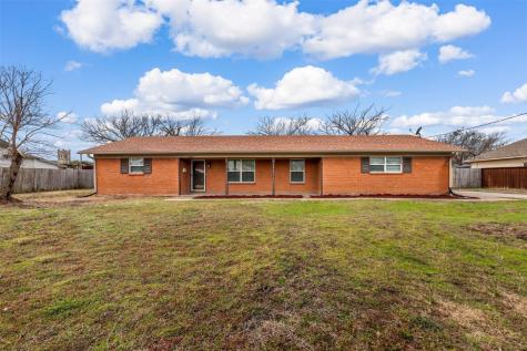 203 N King Street Itasca TX 76055