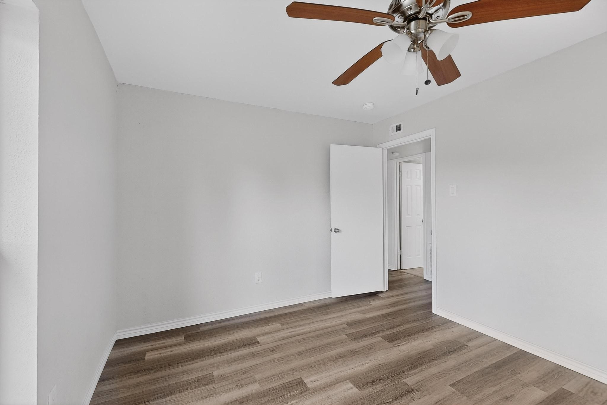 5516 Laredo Lane Garland TX 75043