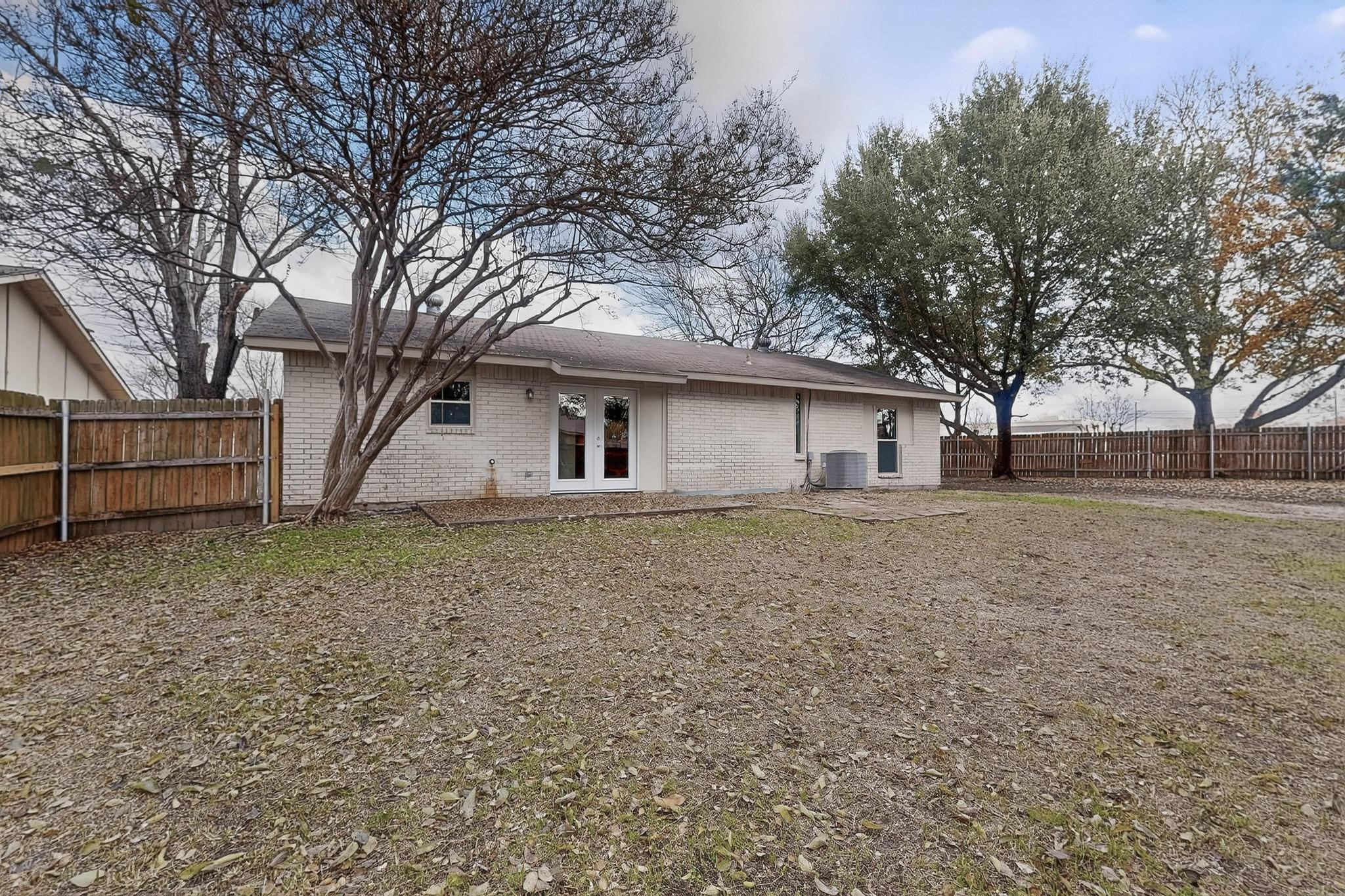 5516 Laredo Lane Garland TX 75043