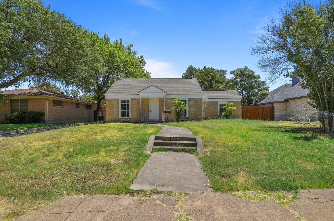 2006 Cedar Crest Boulevard Dallas TX 75203