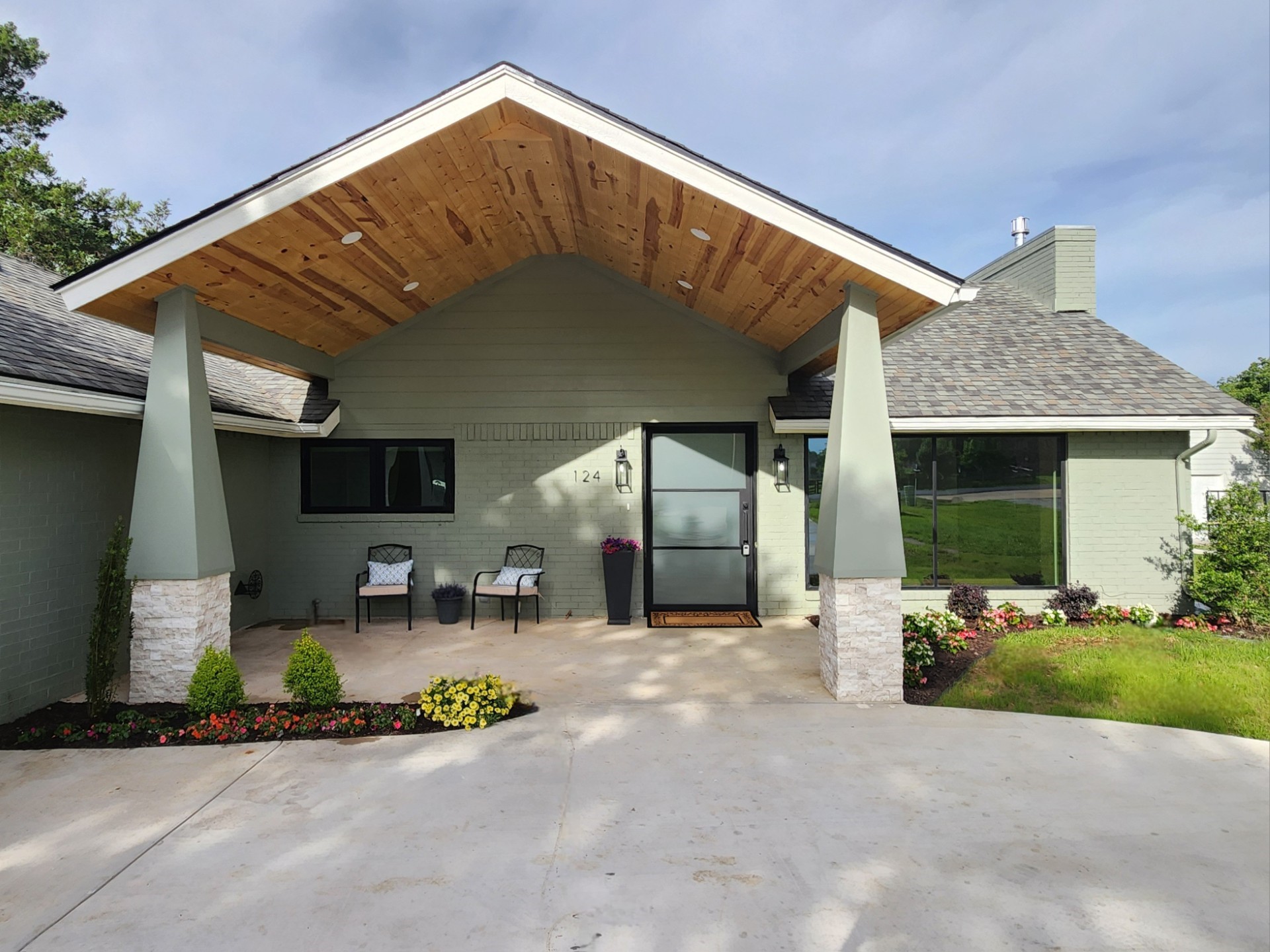 124 Sequoya Drive E Lake Kiowa TX 76240
