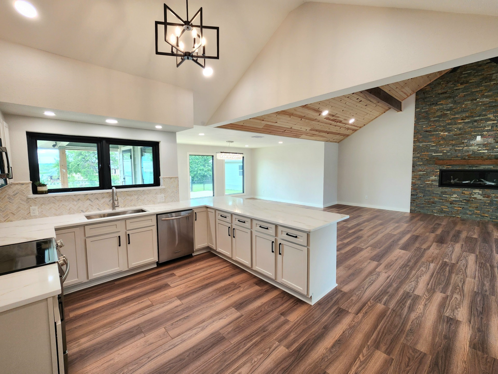 124 Sequoya Drive E Lake Kiowa TX 76240