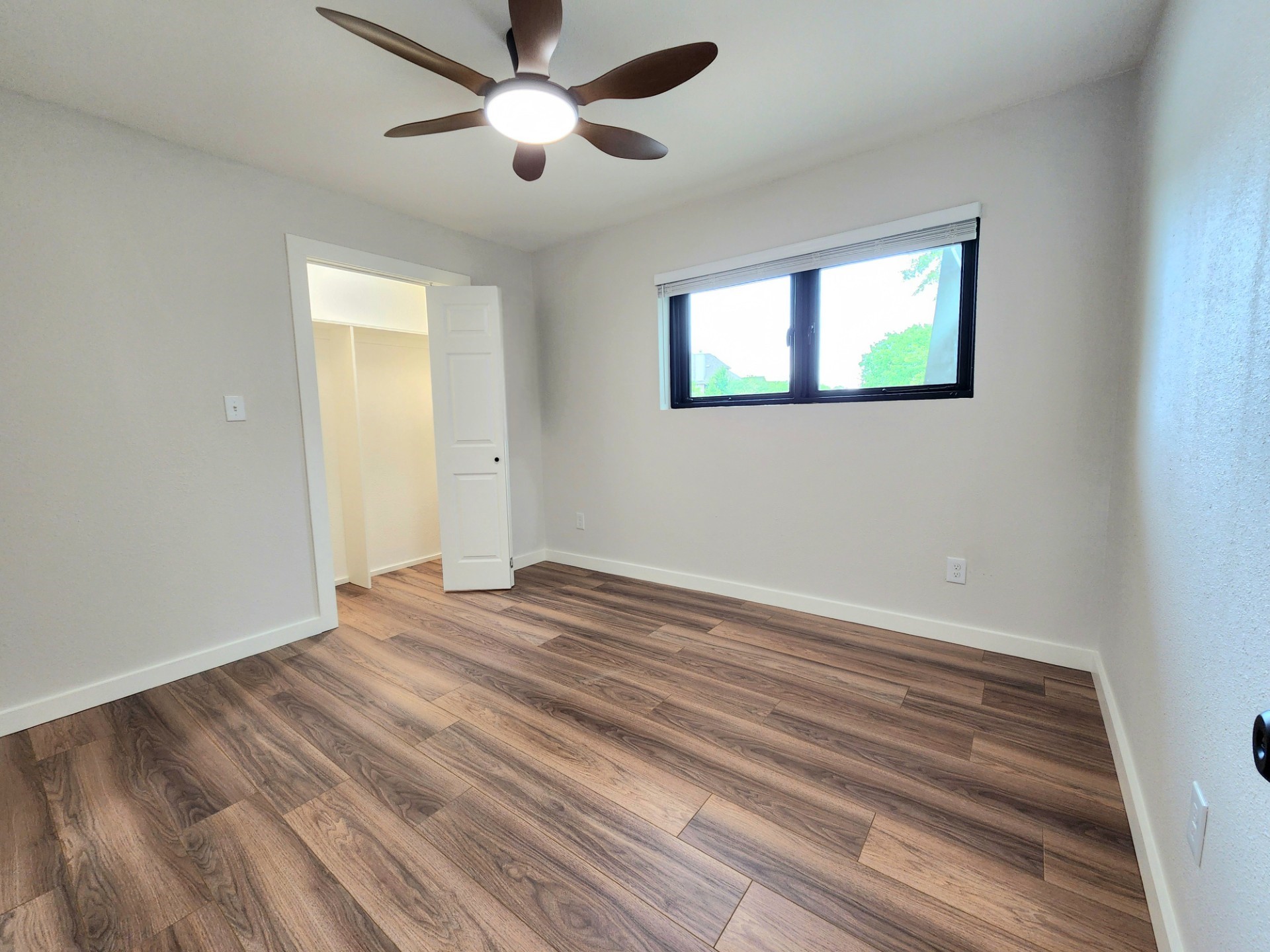 124 Sequoya Drive E Lake Kiowa TX 76240