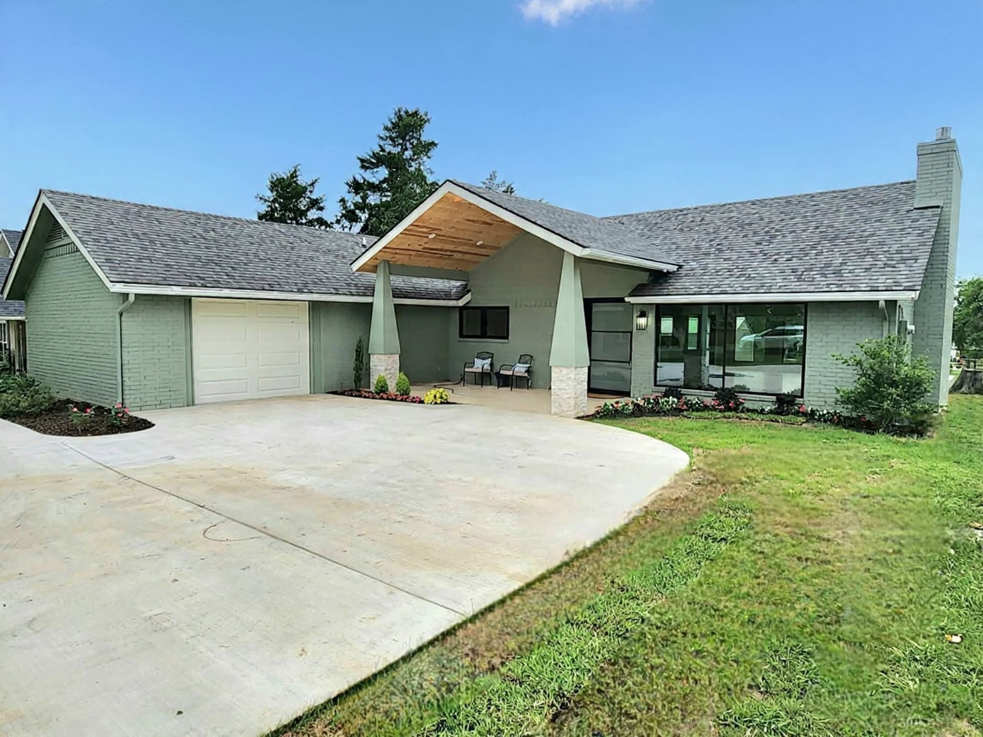 124 Sequoya Drive E Lake Kiowa TX 76240