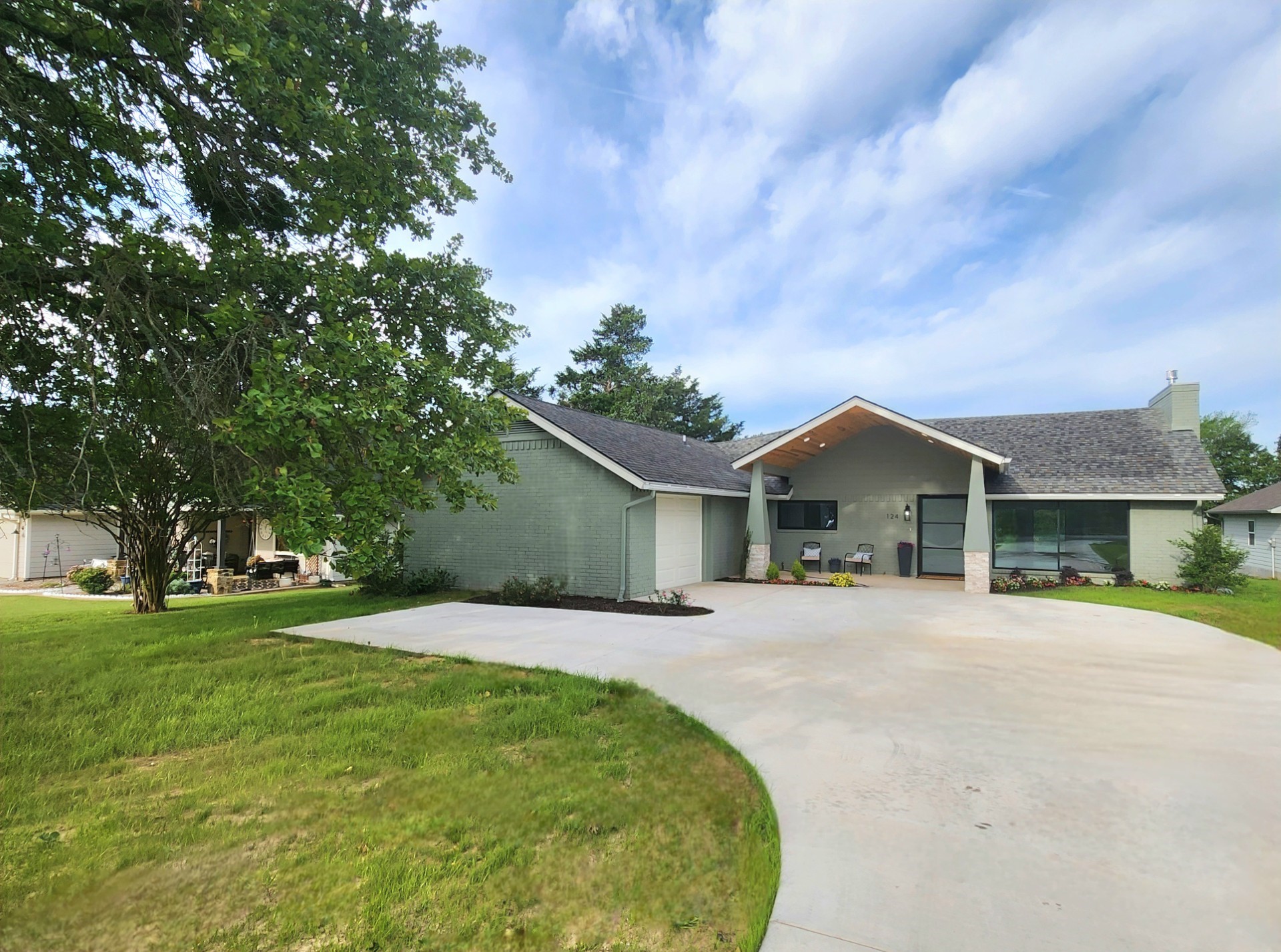 124 Sequoya Drive E Lake Kiowa TX 76240