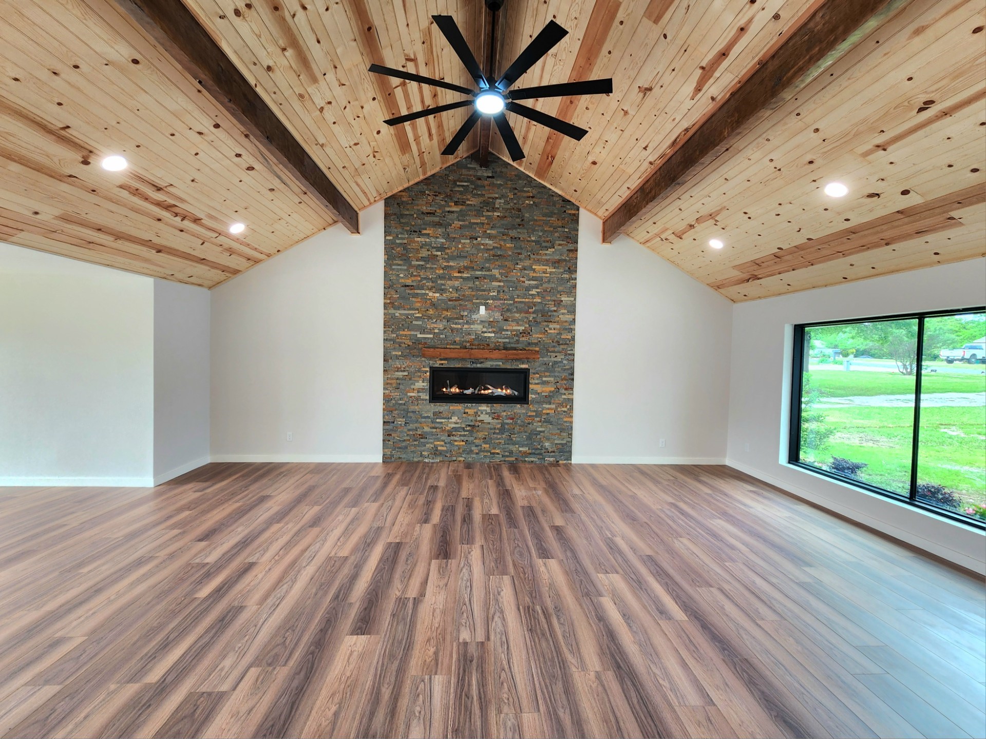 124 Sequoya Drive E Lake Kiowa TX 76240
