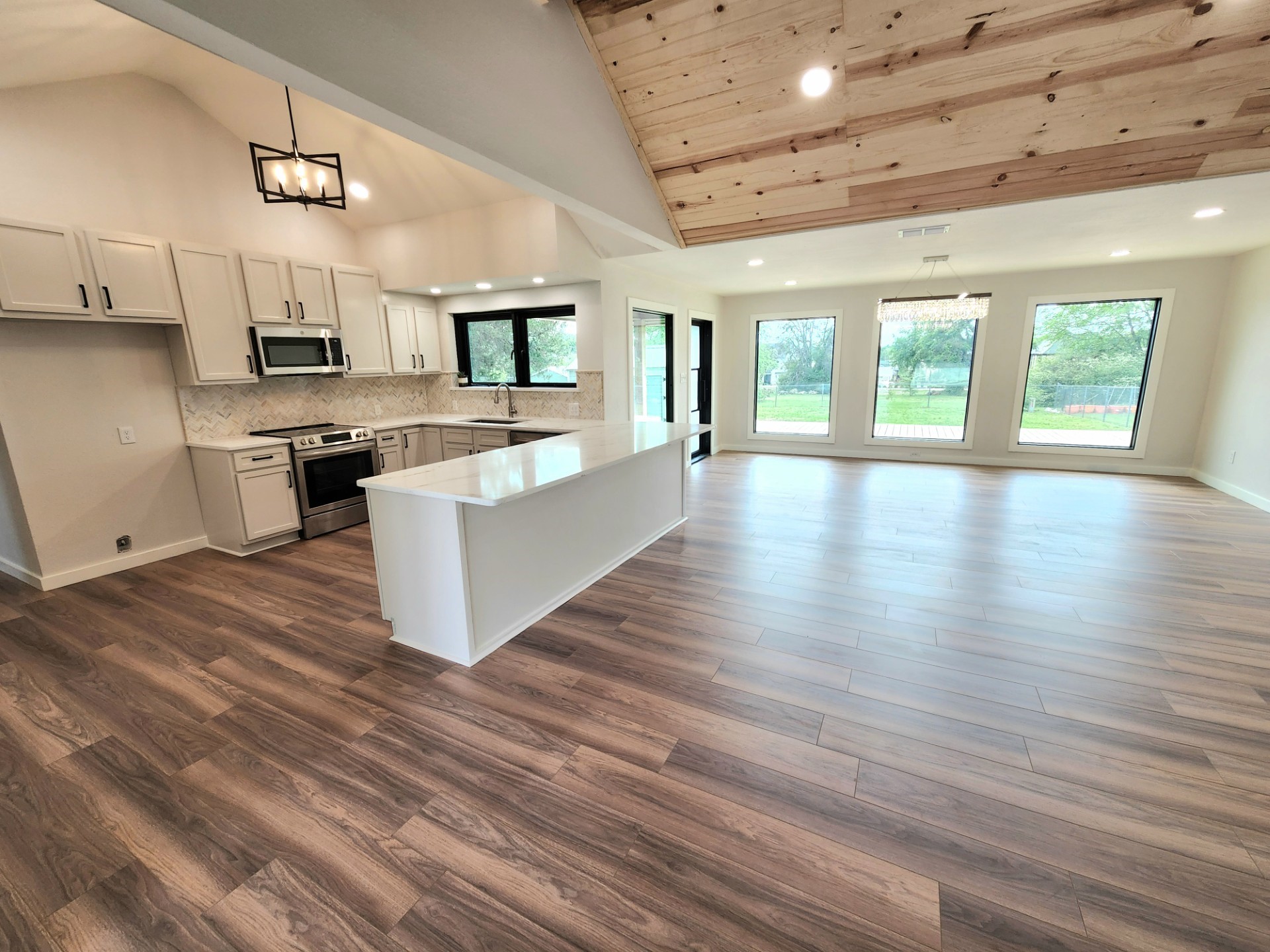 124 Sequoya Drive E Lake Kiowa TX 76240