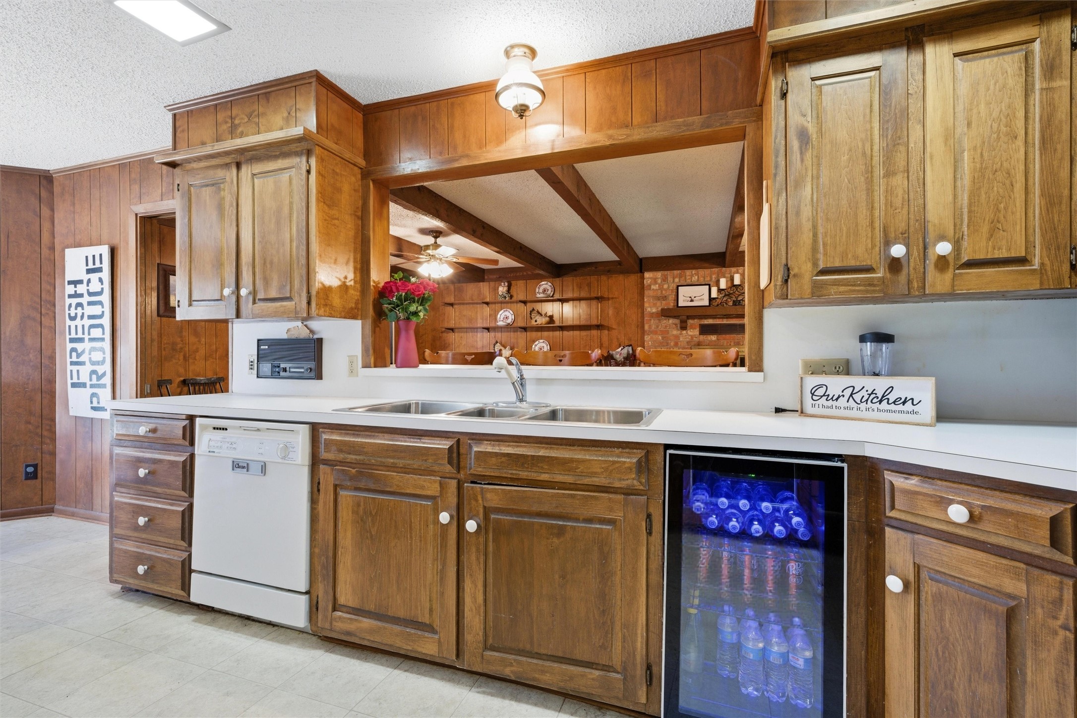 2210 White Street Clifton TX 76634