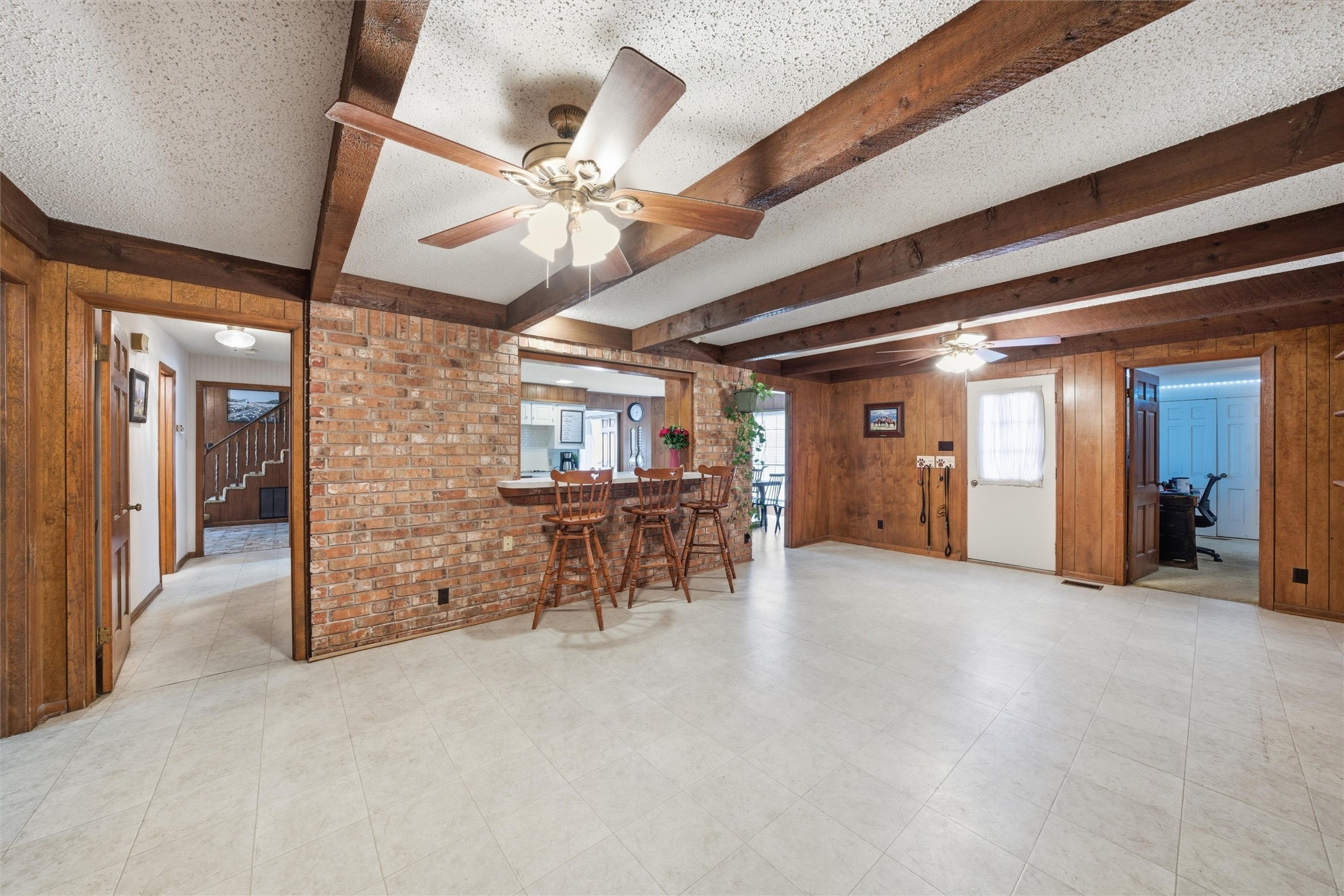 2210 White Street Clifton TX 76634
