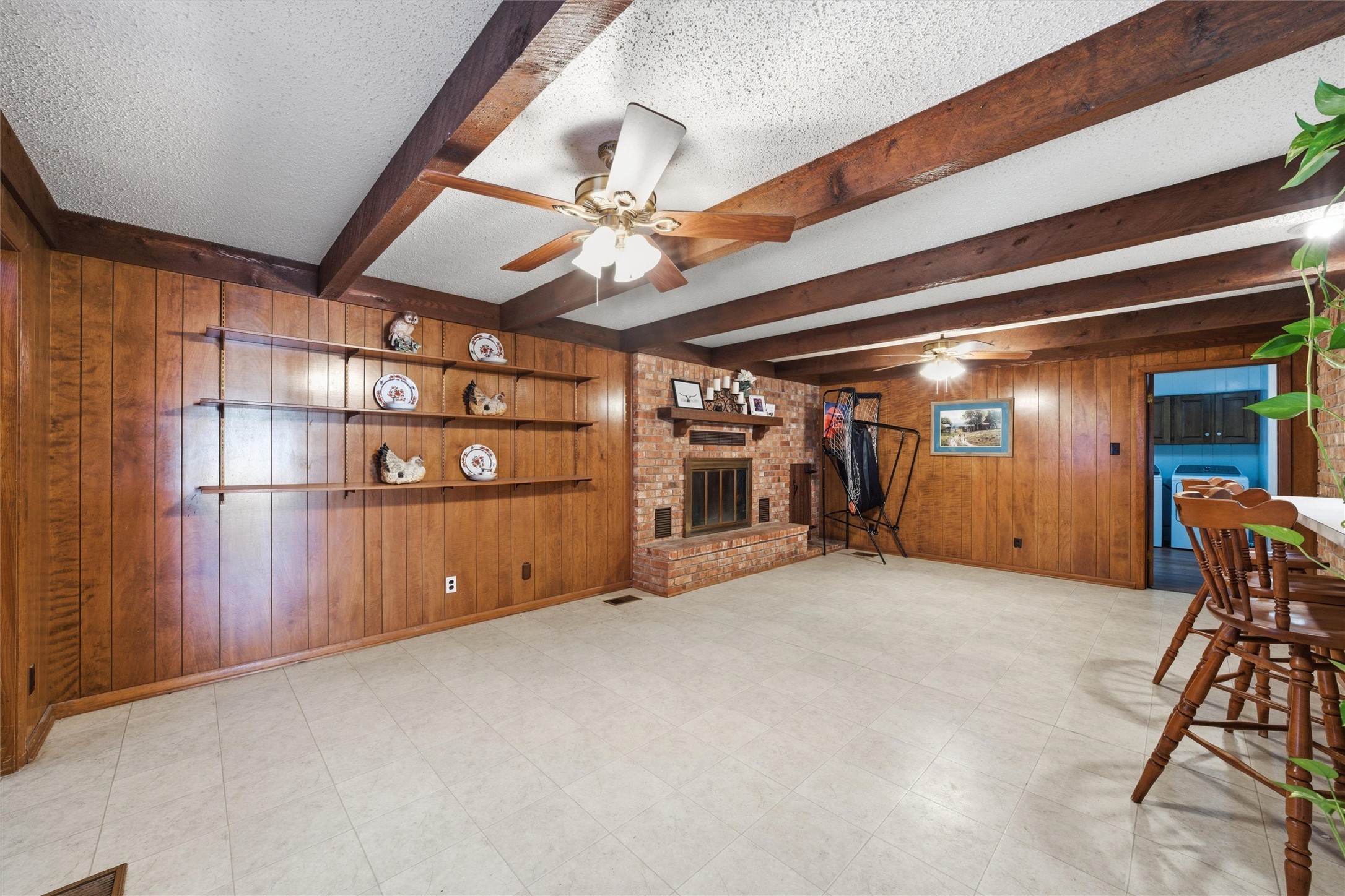 2210 White Street Clifton TX 76634