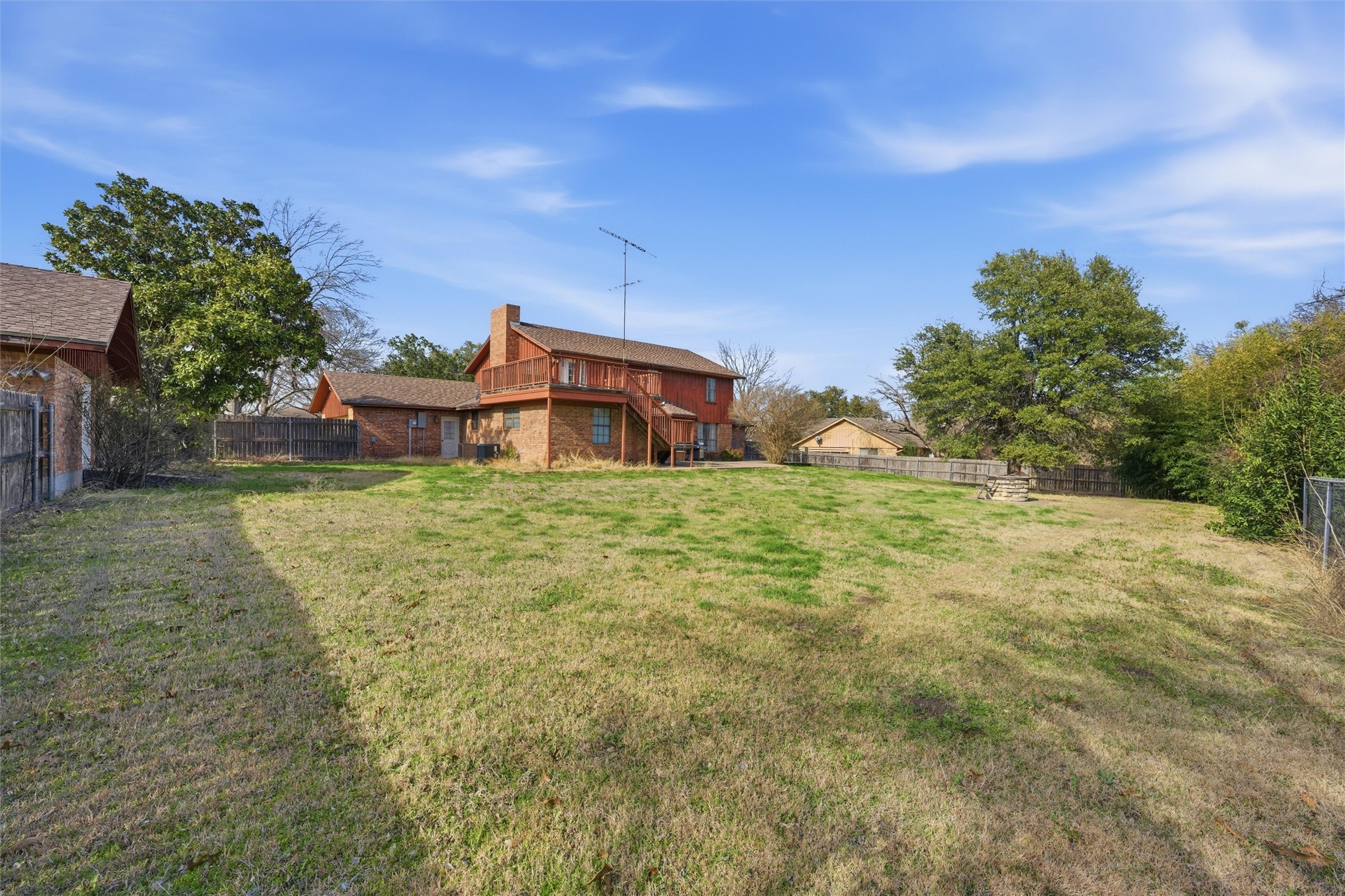 2210 White Street Clifton TX 76634