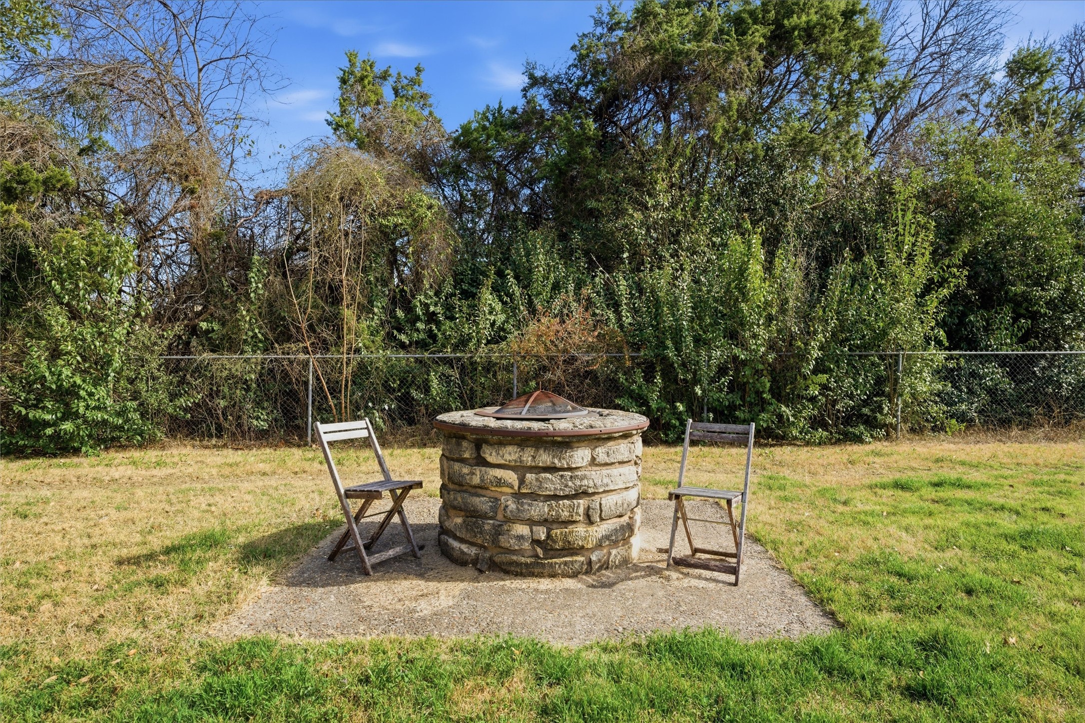 2210 White Street Clifton TX 76634