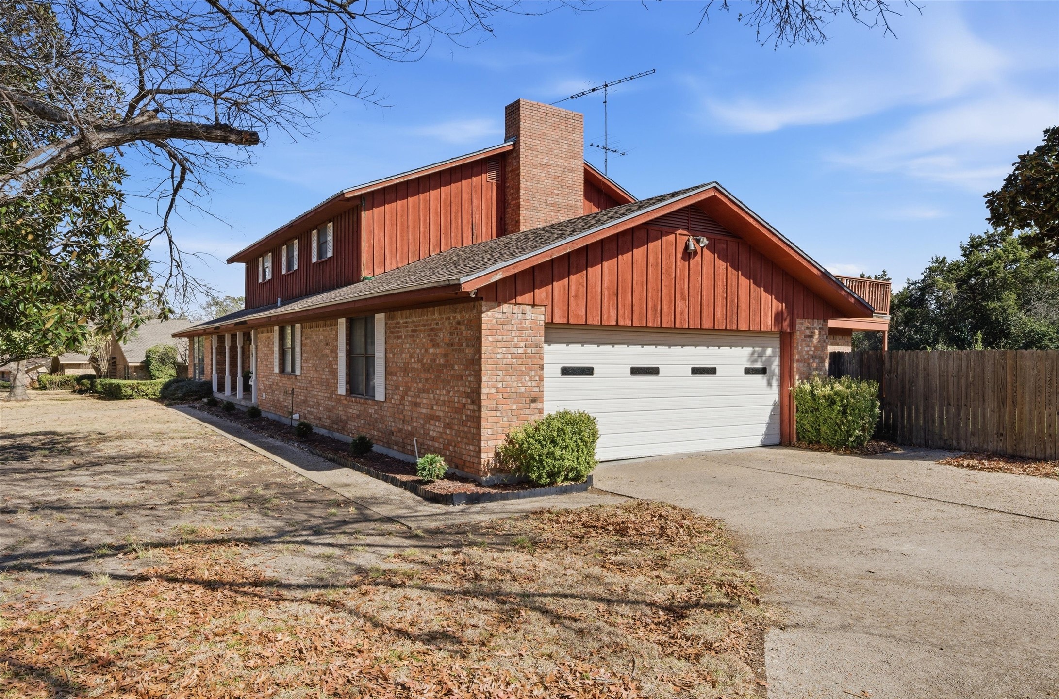 2210 White Street Clifton TX 76634