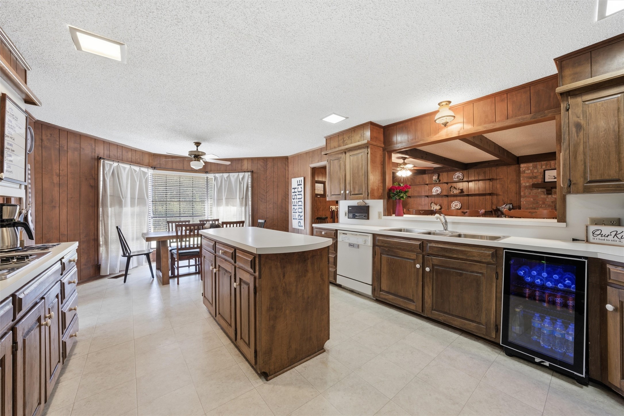 2210 White Street Clifton TX 76634