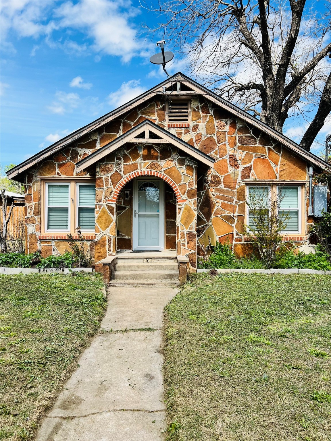 609 W Ross Street Hamilton TX 76531