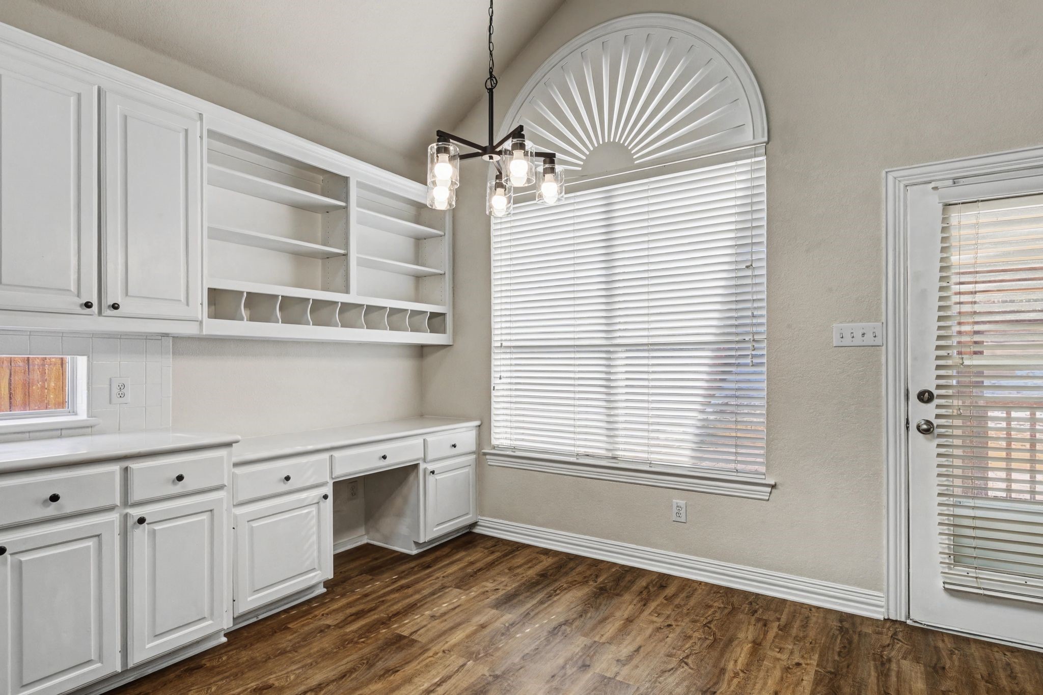 1610 Lakeland Park Drive Garland TX 75043