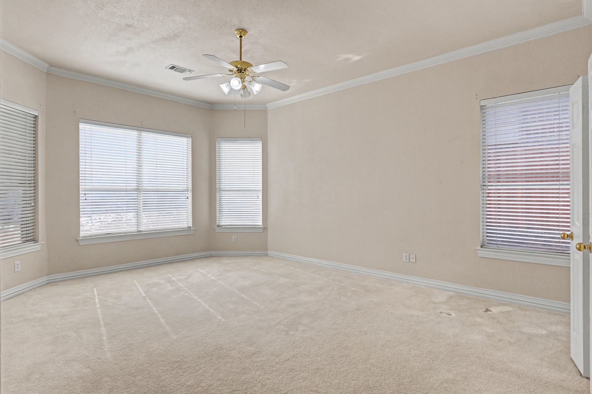 1610 Lakeland Park Drive Garland TX 75043