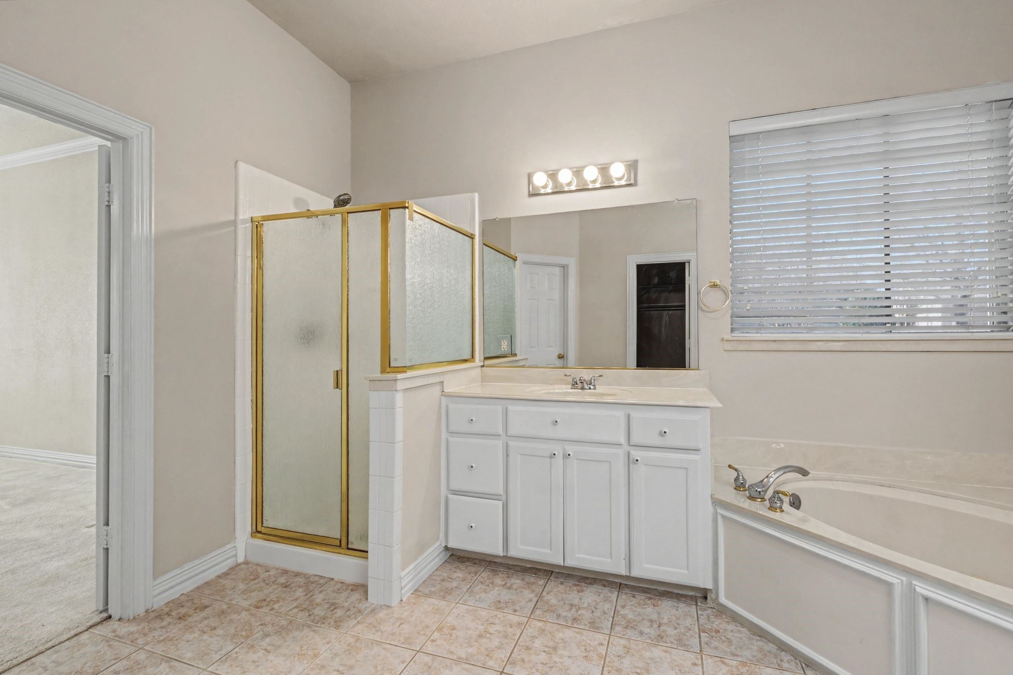 1610 Lakeland Park Drive Garland TX 75043