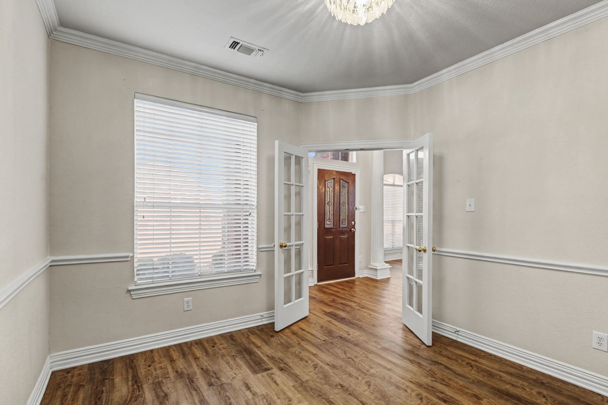 1610 Lakeland Park Drive Garland TX 75043