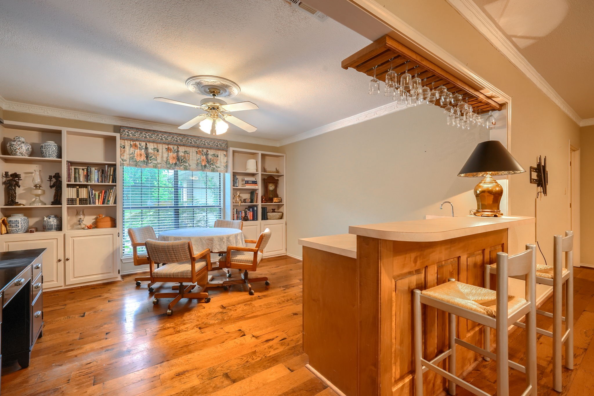 2205 W Hull Street Denison TX 75020