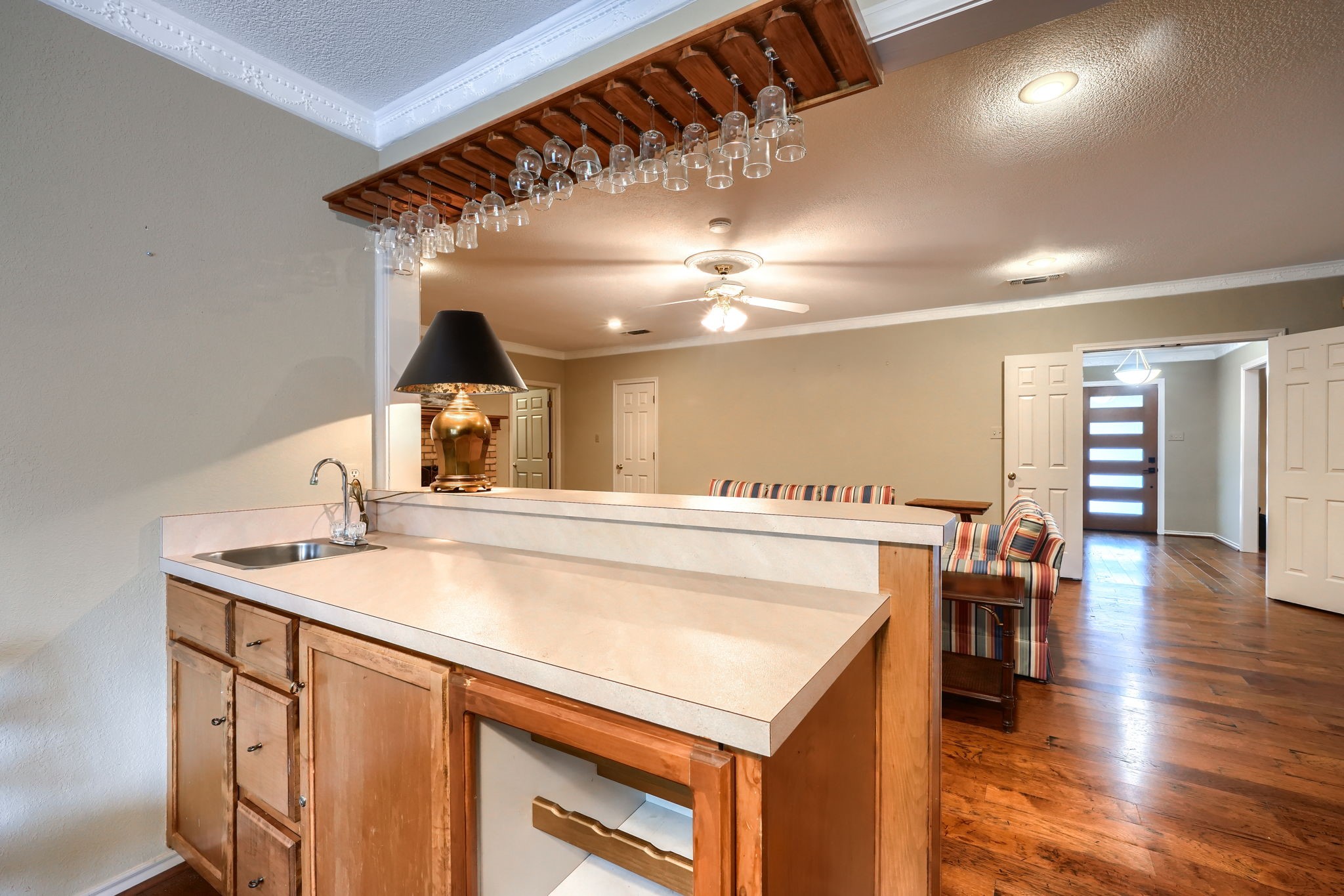 2205 W Hull Street Denison TX 75020