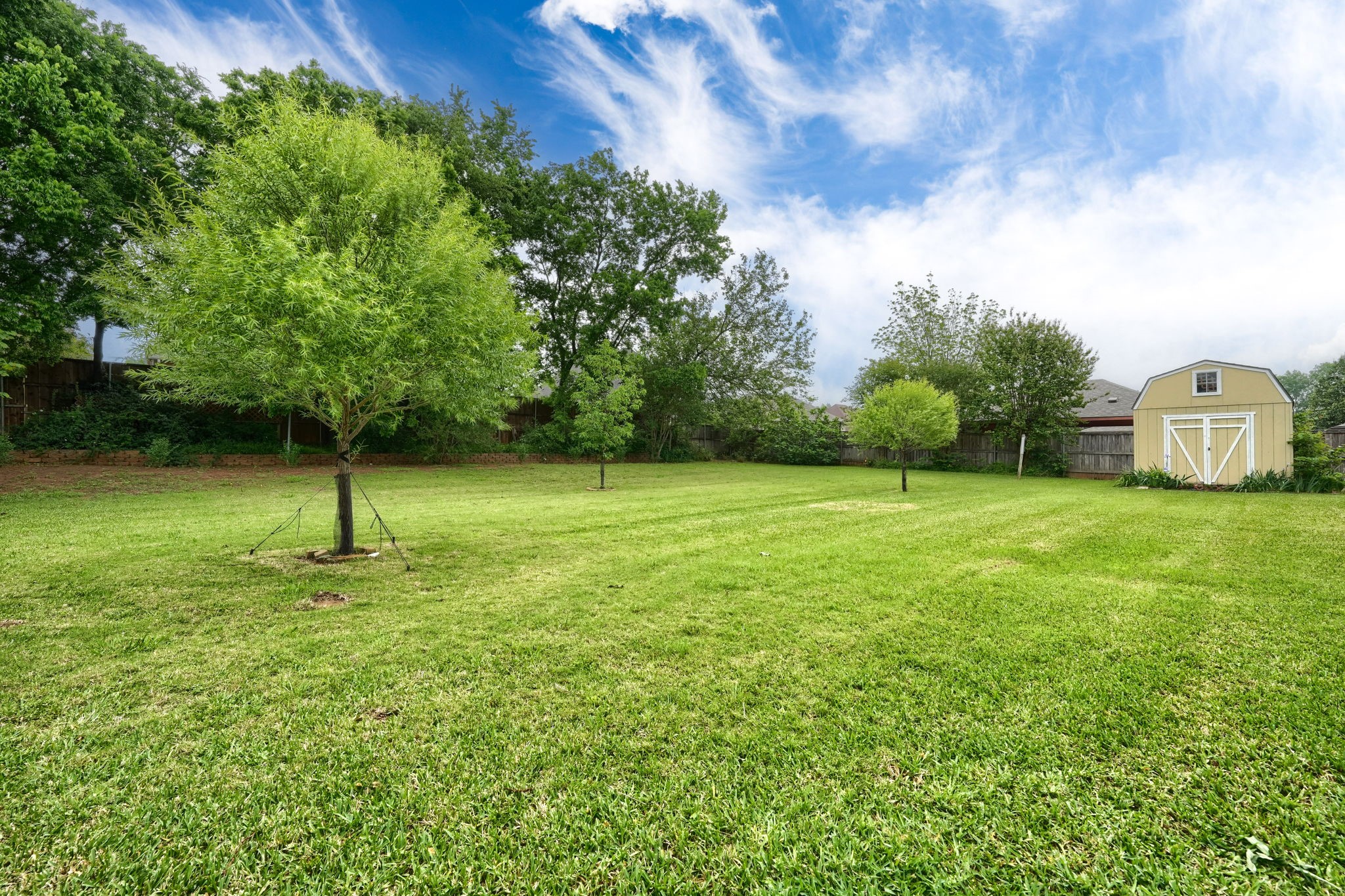 2205 W Hull Street Denison TX 75020