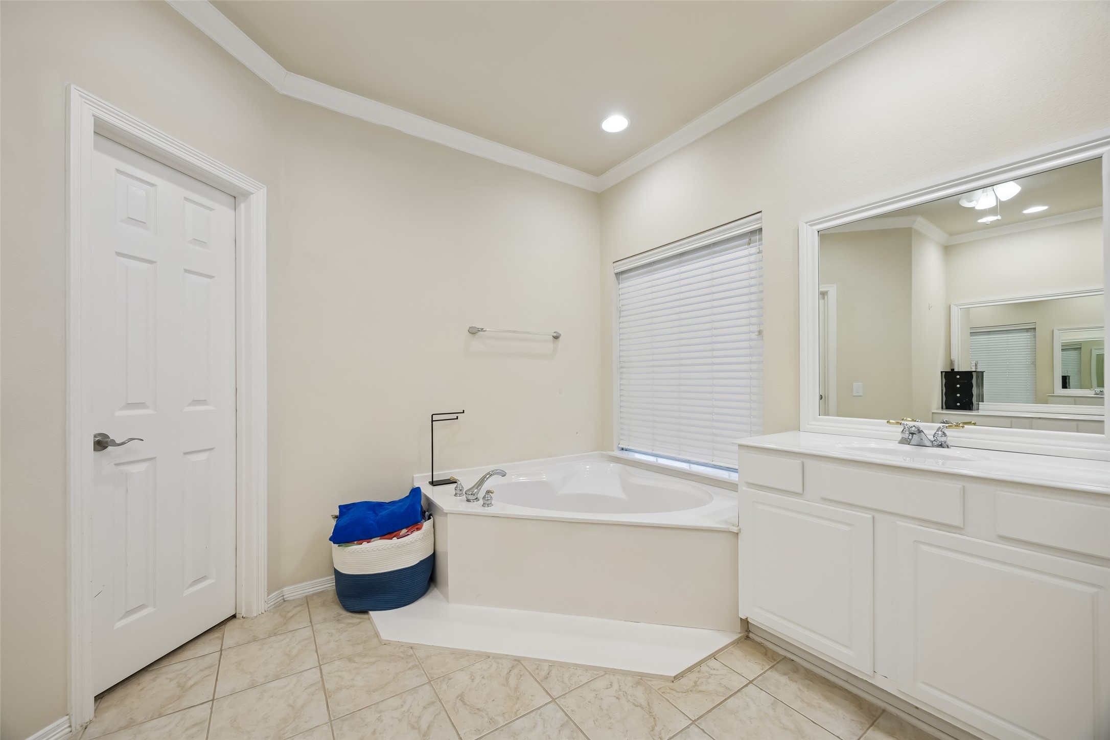 208 Stanford Court Heath TX 75032