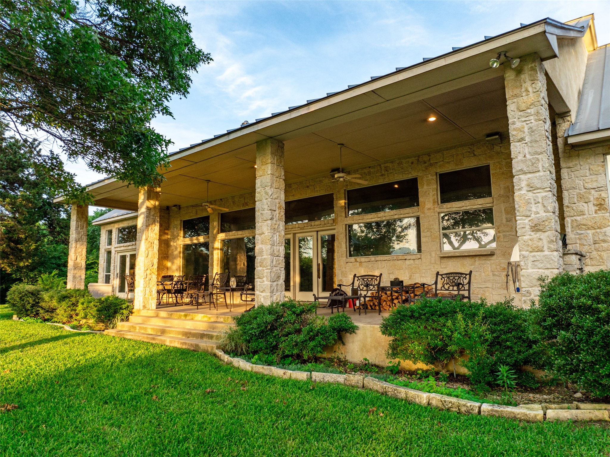 1665 W Belt Line Road Cedar Hill TX 75104