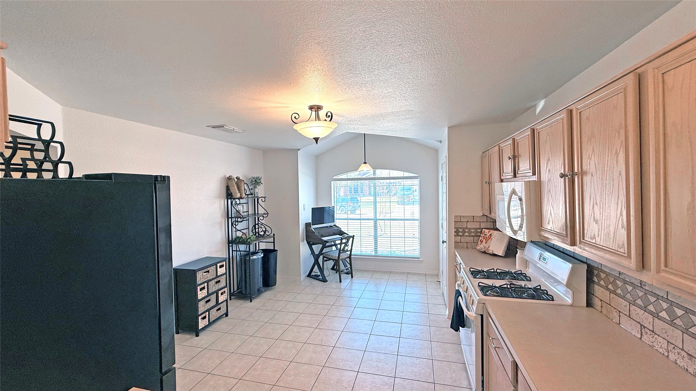 2529 Ensenada Lane Fort Worth TX 76108