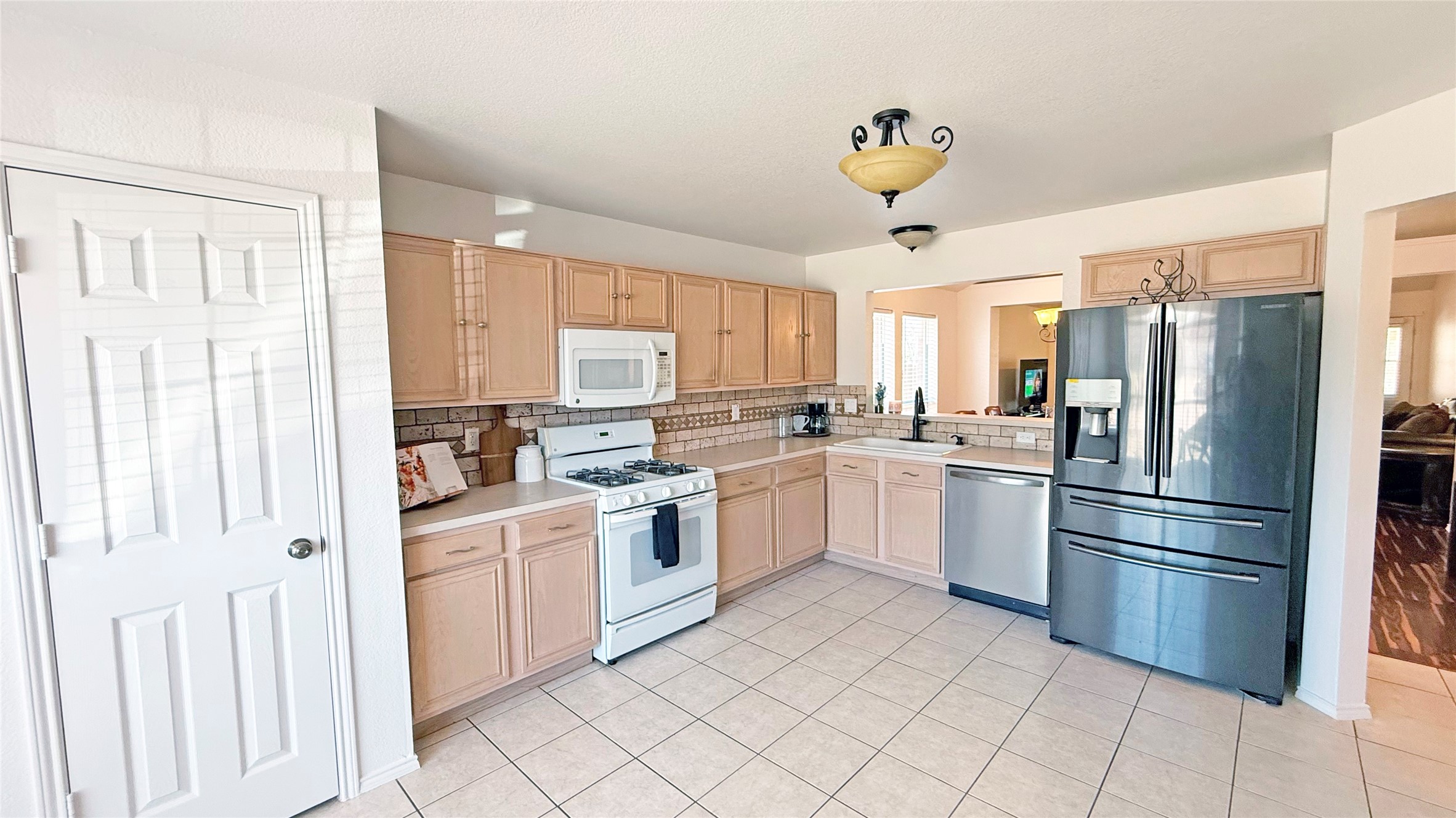 2529 Ensenada Lane Fort Worth TX 76108