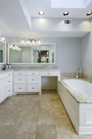 7 Glenchester Court Dallas TX 75225