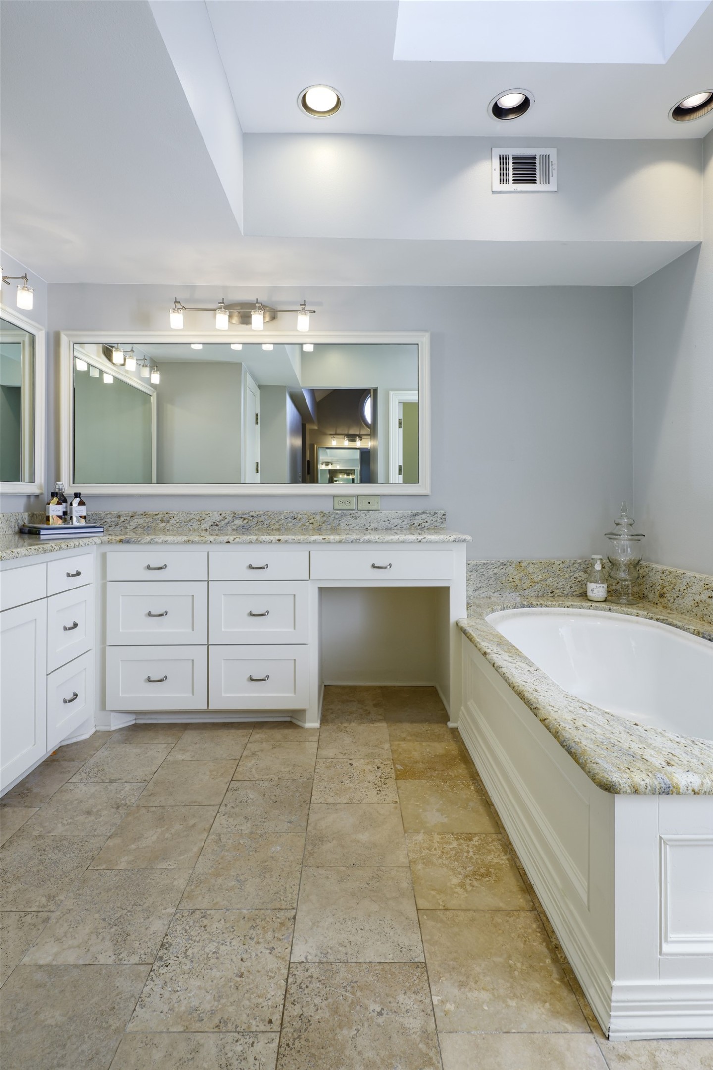 7 Glenchester Court Dallas TX 75225