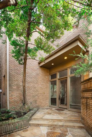 7 Glenchester Court Dallas TX 75225