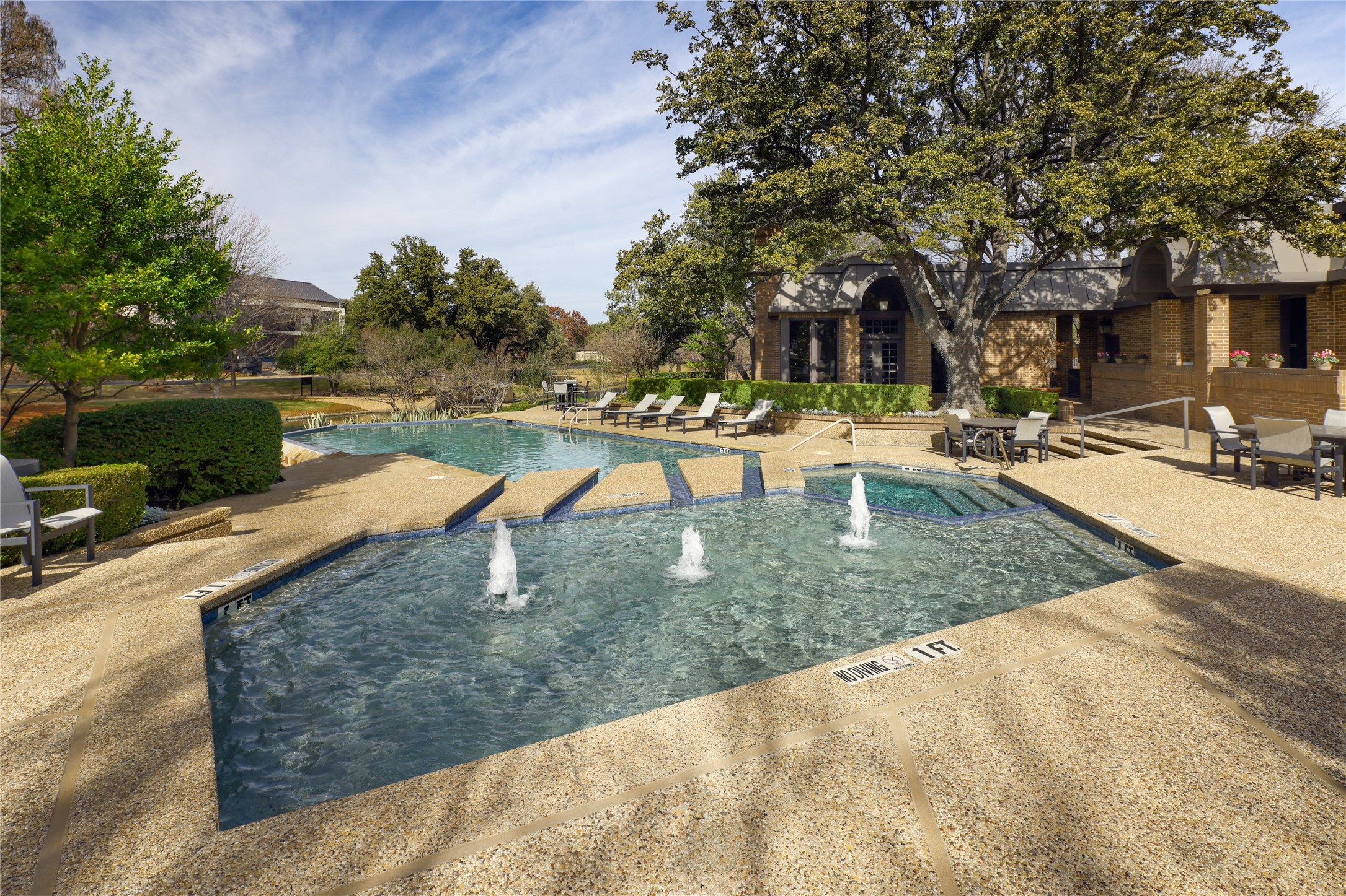 7 Glenchester Court Dallas TX 75225