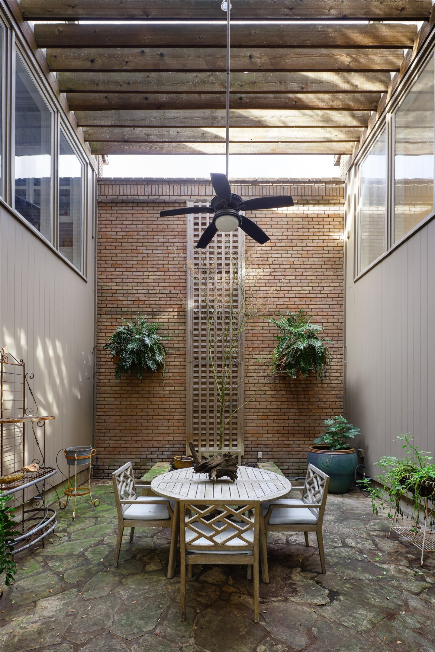 7 Glenchester Court Dallas TX 75225