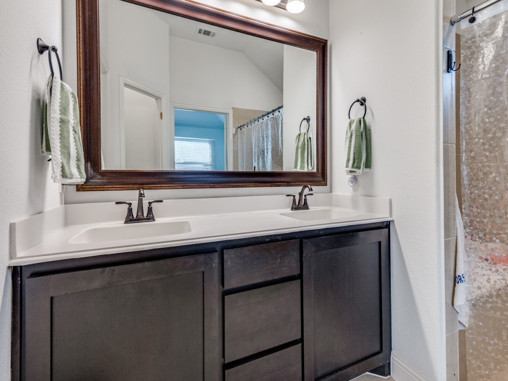 303 W Milas Lane Glenn Heights TX 75154