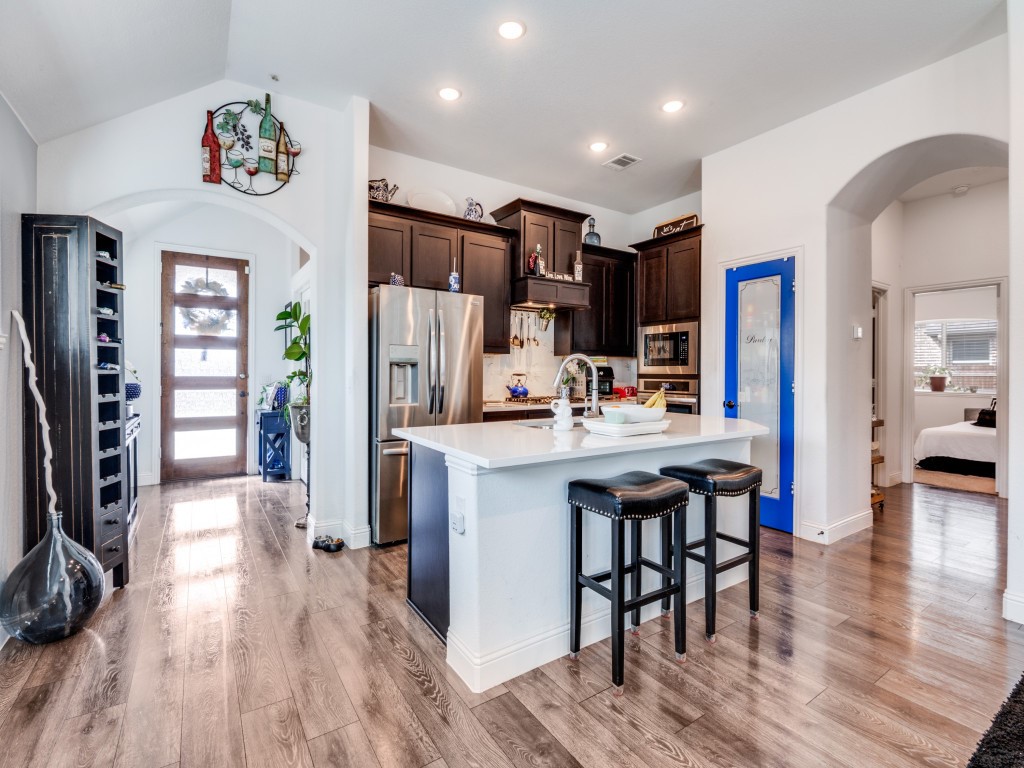 303 W Milas Lane Glenn Heights TX 75154