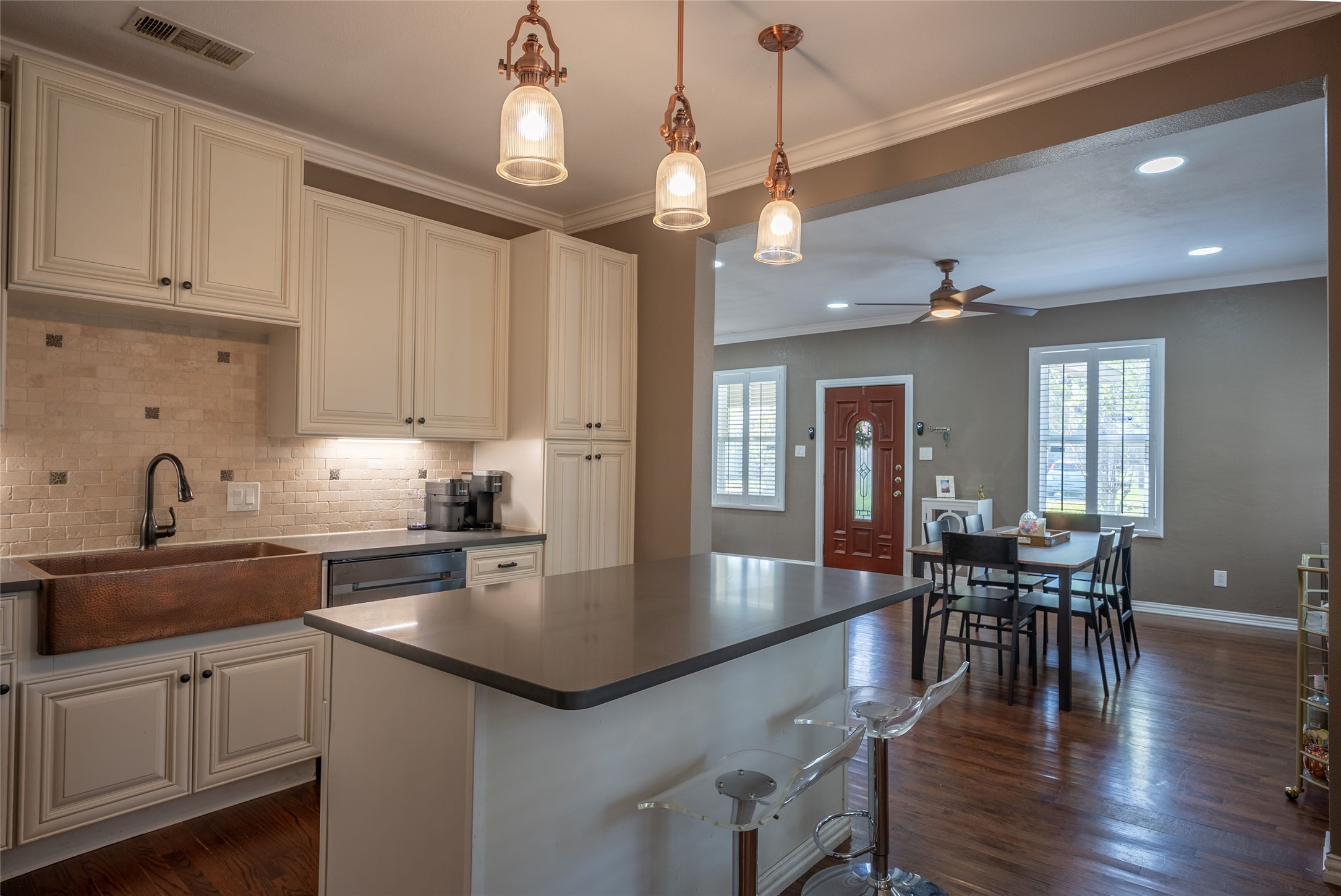 1004 Moreland Avenue Dallas TX 75204