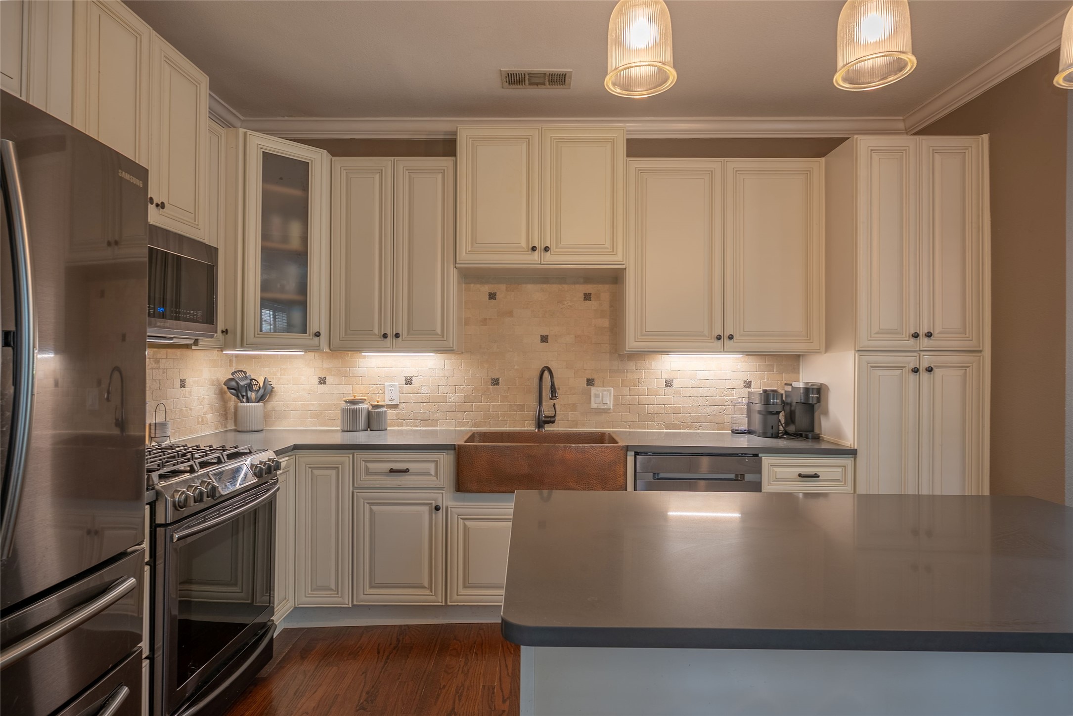 1004 Moreland Avenue Dallas TX 75204
