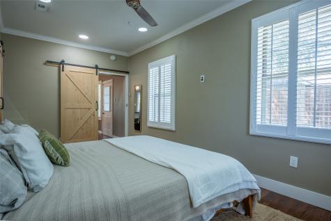 1004 Moreland Avenue Dallas TX 75204