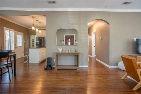 1004 Moreland Avenue Dallas TX 75204