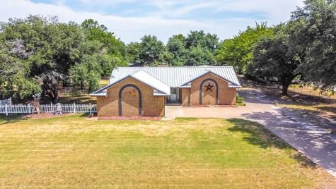 131 Southwood Drive Burleson TX 76028