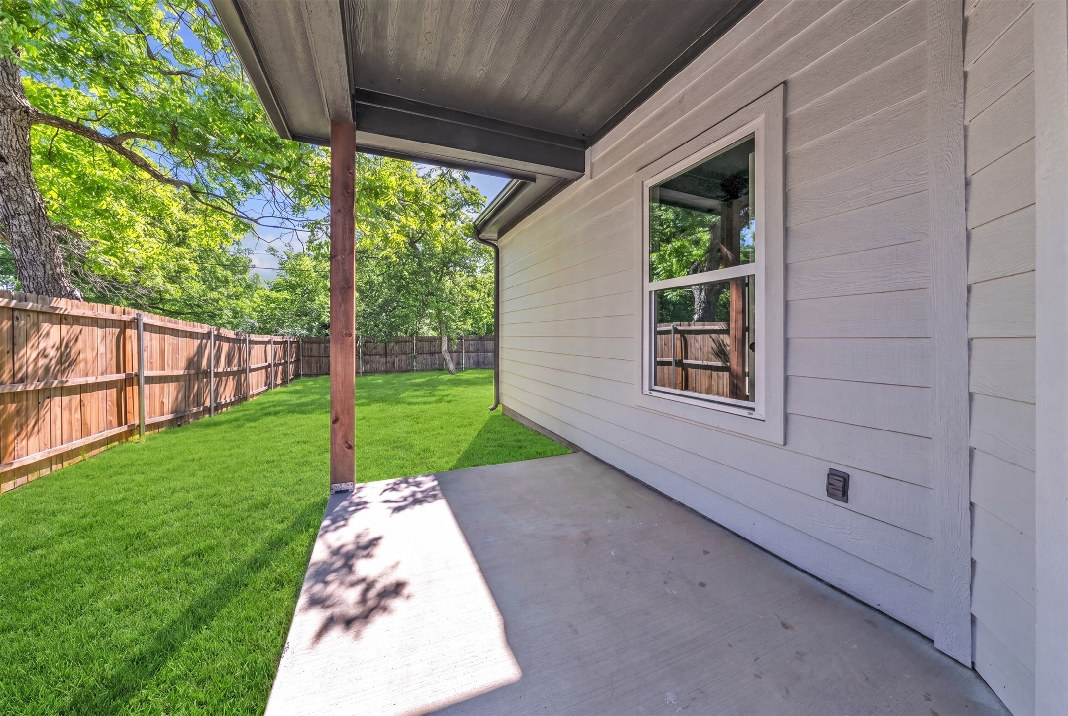 305 Pemberton Street White Settlement TX 76108