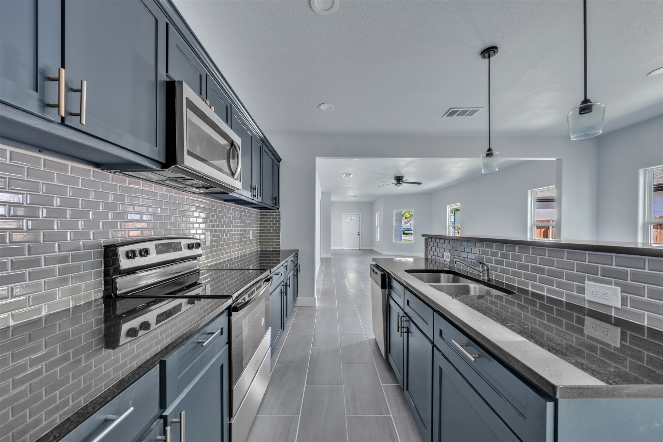 305 Pemberton Street White Settlement TX 76108