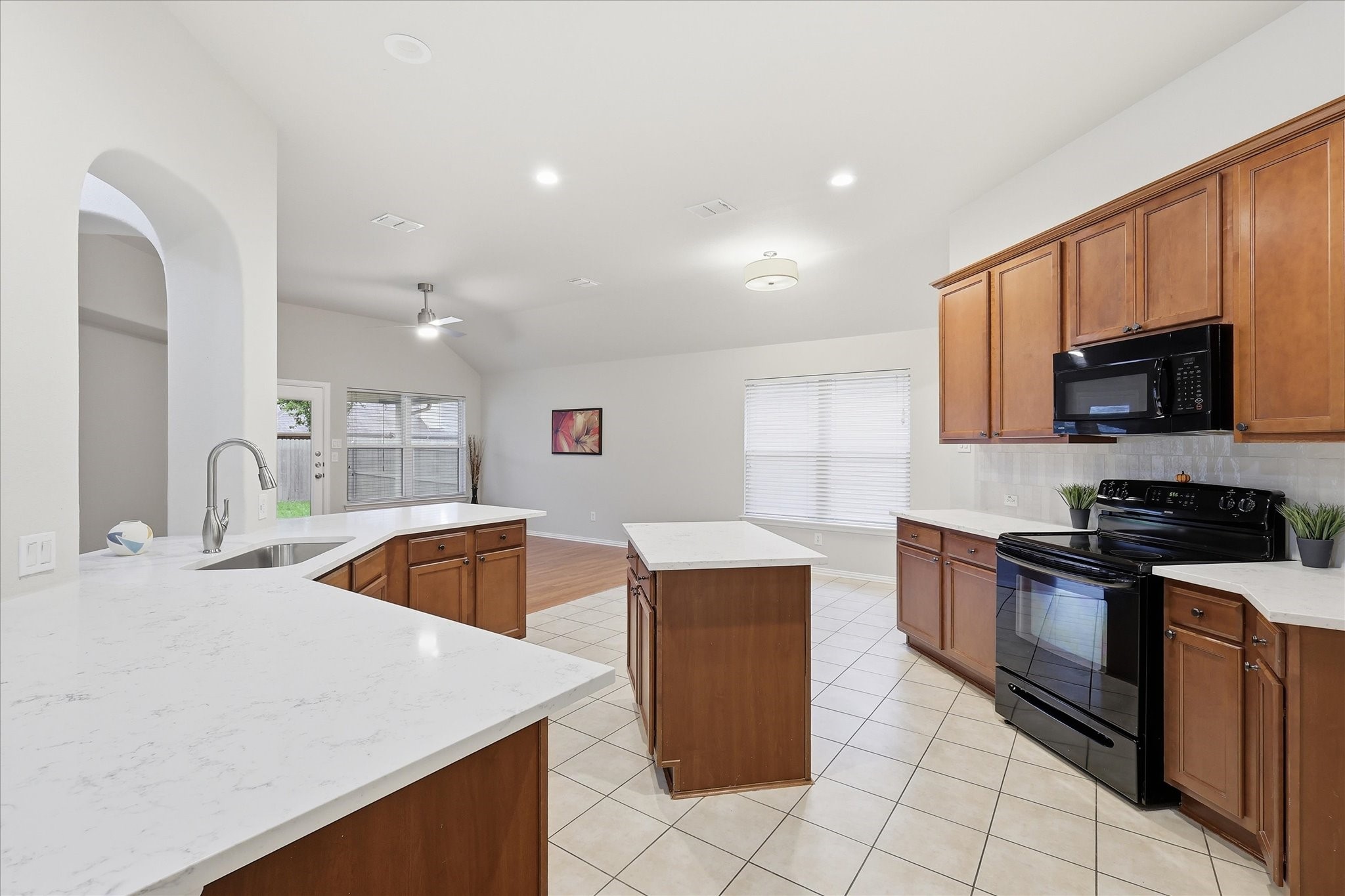 507 Jefferson Lane Lake Dallas TX 75065
