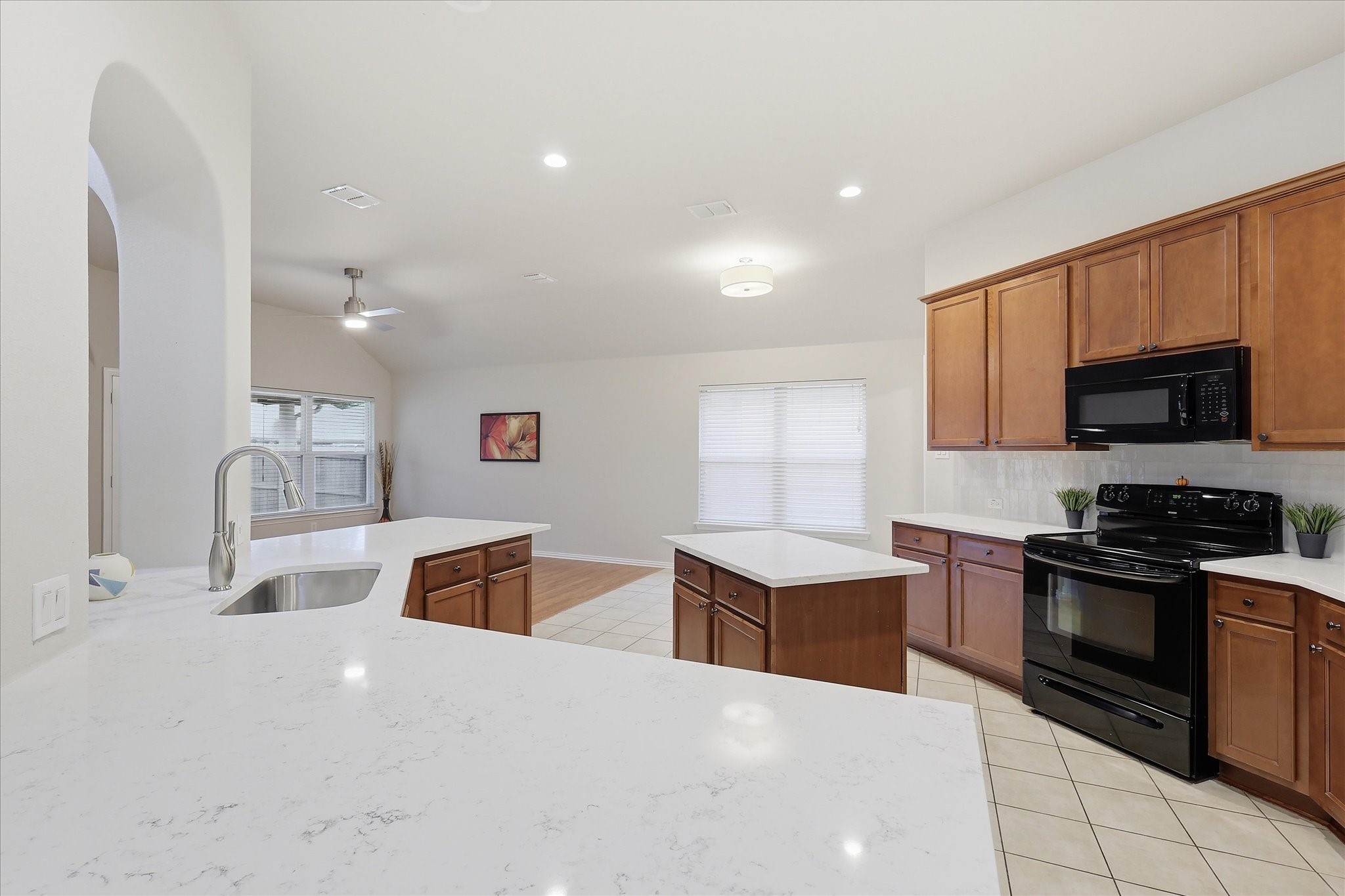 507 Jefferson Lane Lake Dallas TX 75065
