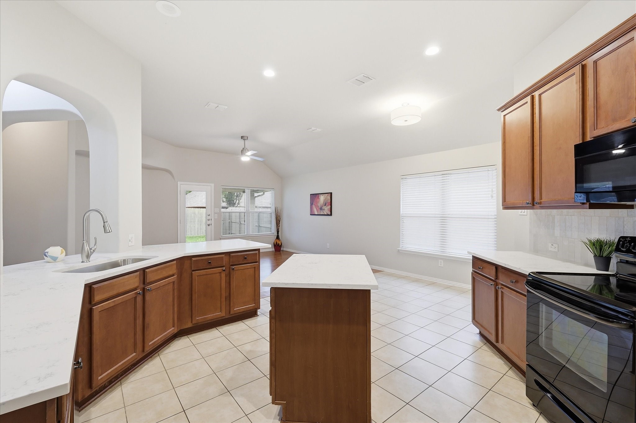 507 Jefferson Lane Lake Dallas TX 75065